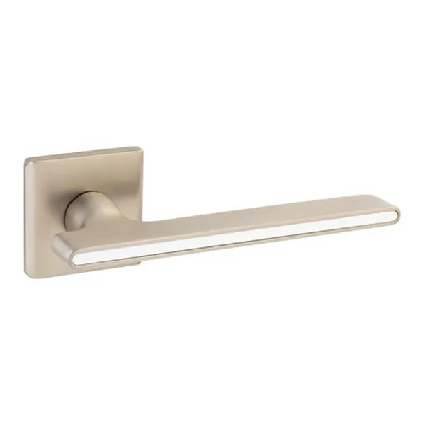 фото: Ручка дверная Apecs Ultra H-60145-A